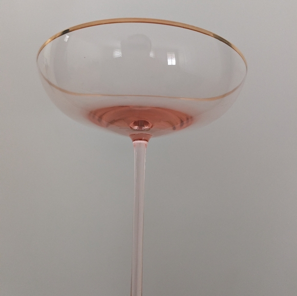 Anthropologie Elegant Pink Glass Champagne Coupe with Gold Rim - Picture 4 of 11